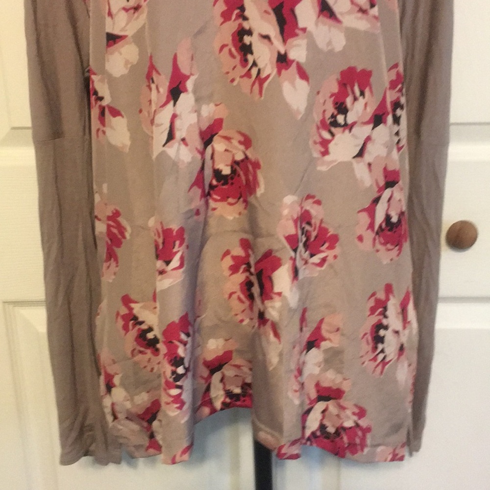 Loft Floral Tunic - Picture 3 of 7